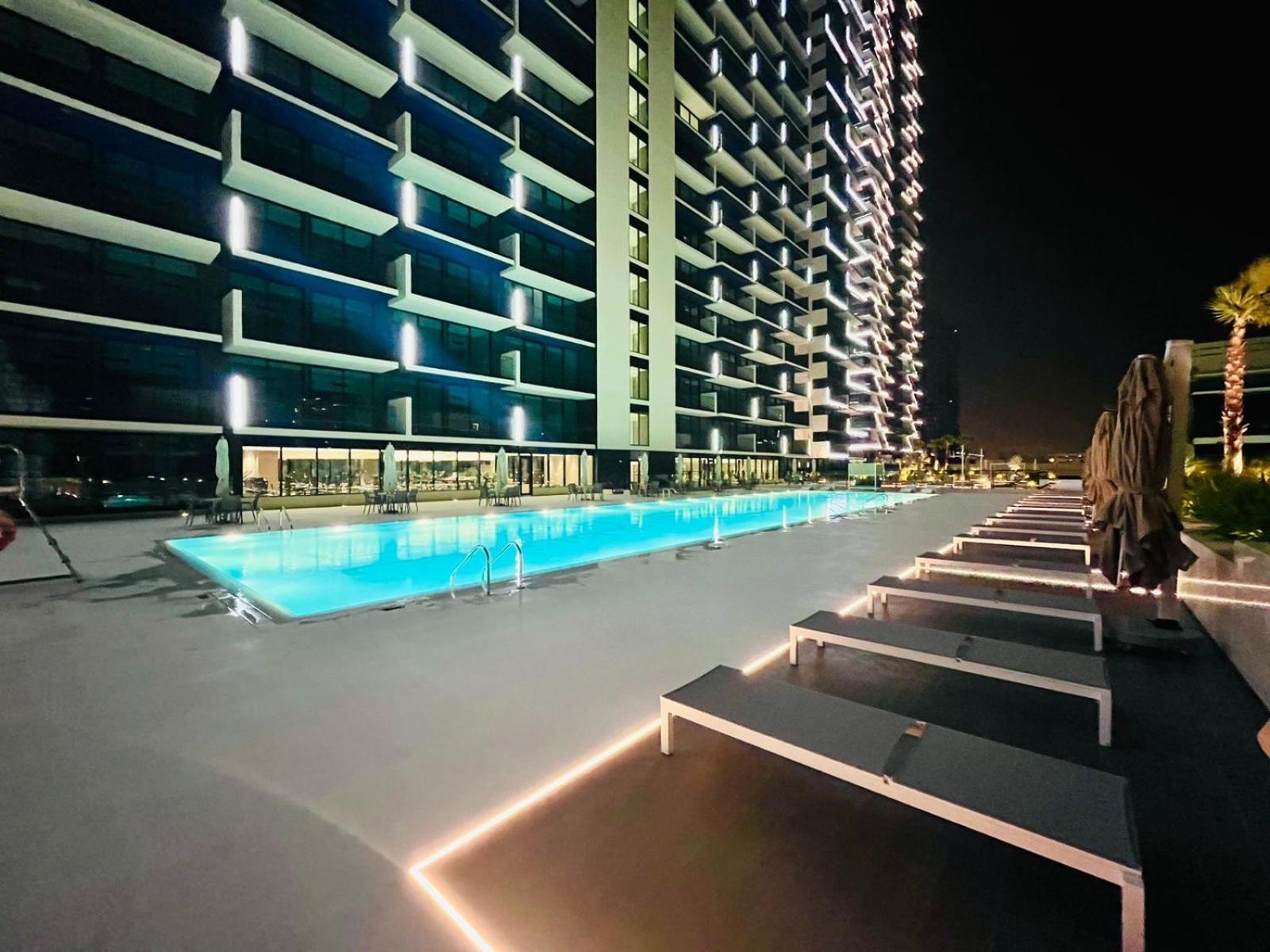 Apartment Serene 1-bedroom With Pool View In Jvc *